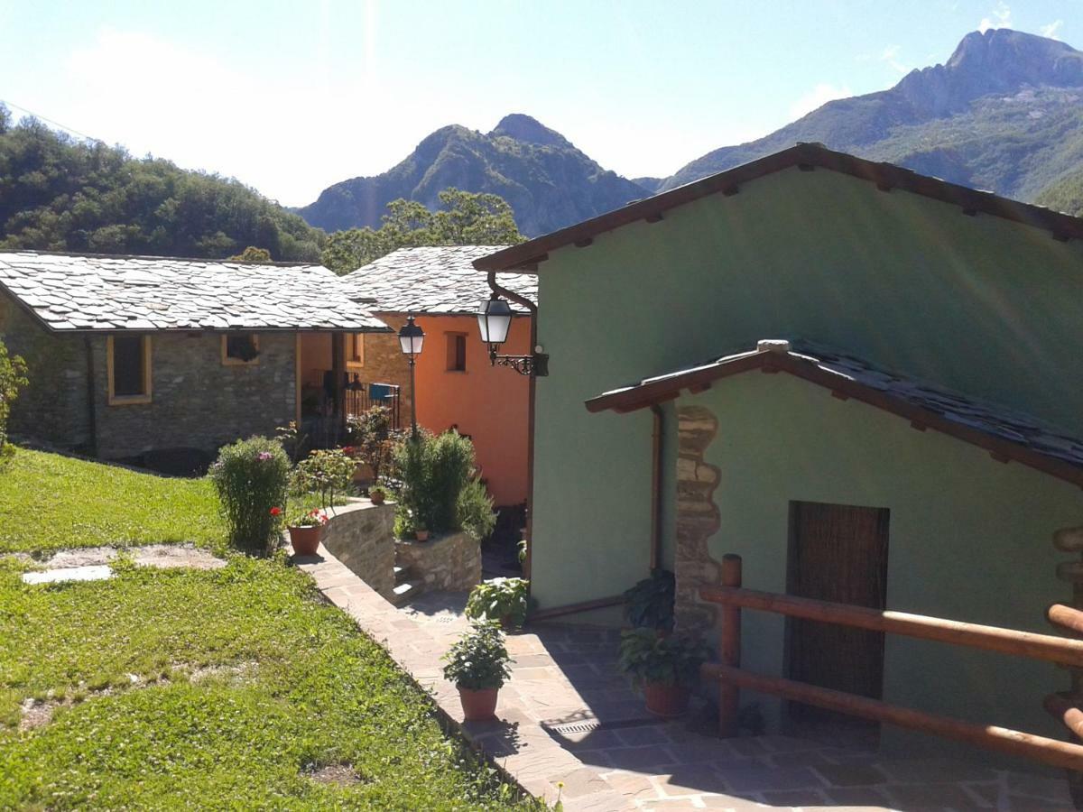 Borgo Delle Panie Panzió Careggine Kültér fotó