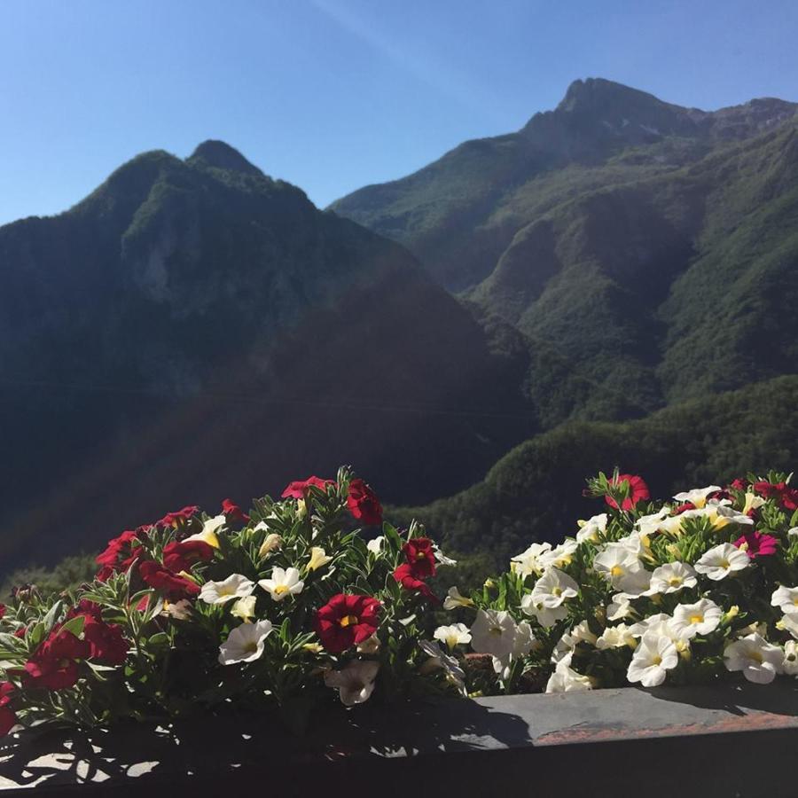 Borgo Delle Panie Panzió Careggine Kültér fotó
